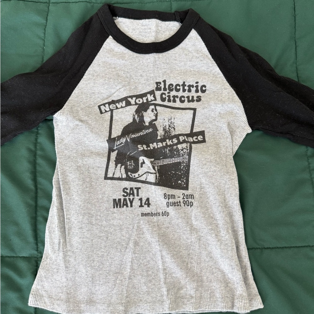 Brandy Melville Black and Gray Long Sleeve